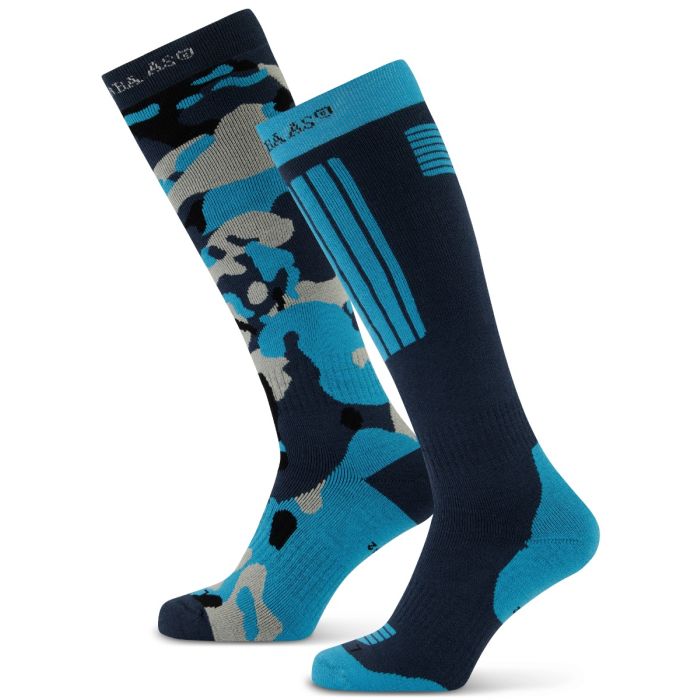 Chaussettes de ski Poederbaas Camo Navy, motif camouflage bleu, vue rapprochée.