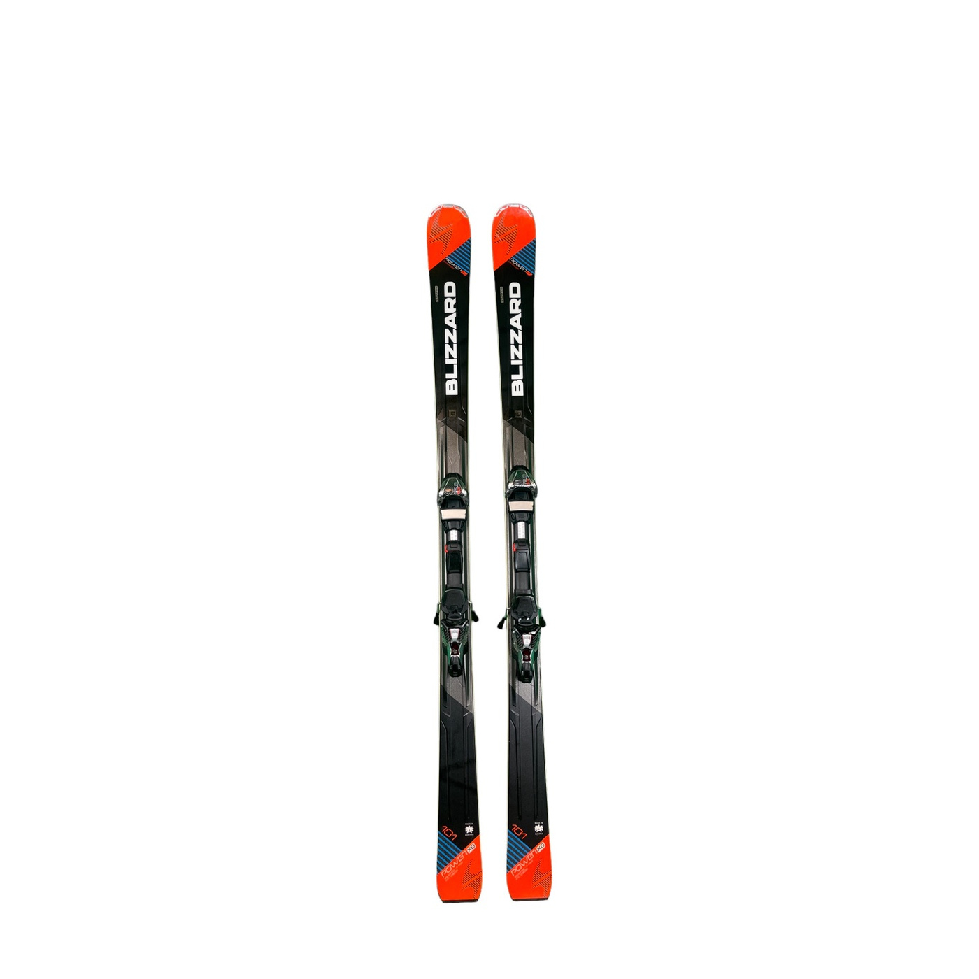 Paire de skis Blizzard Power X8 avec fixations vue de dessus, en noir, rouge et bleu, sur fond blanc