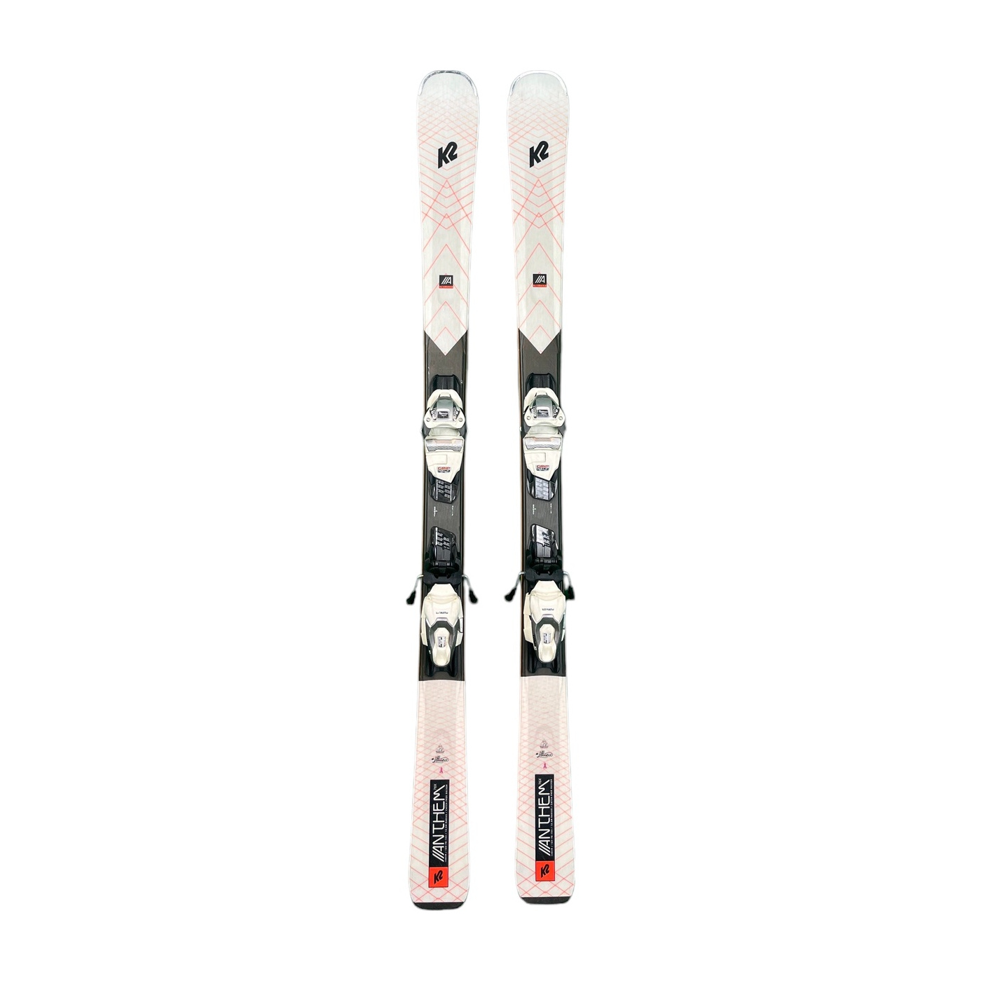 K2 Anthem 76X : skis alpins pour femmes avec fixations montées.