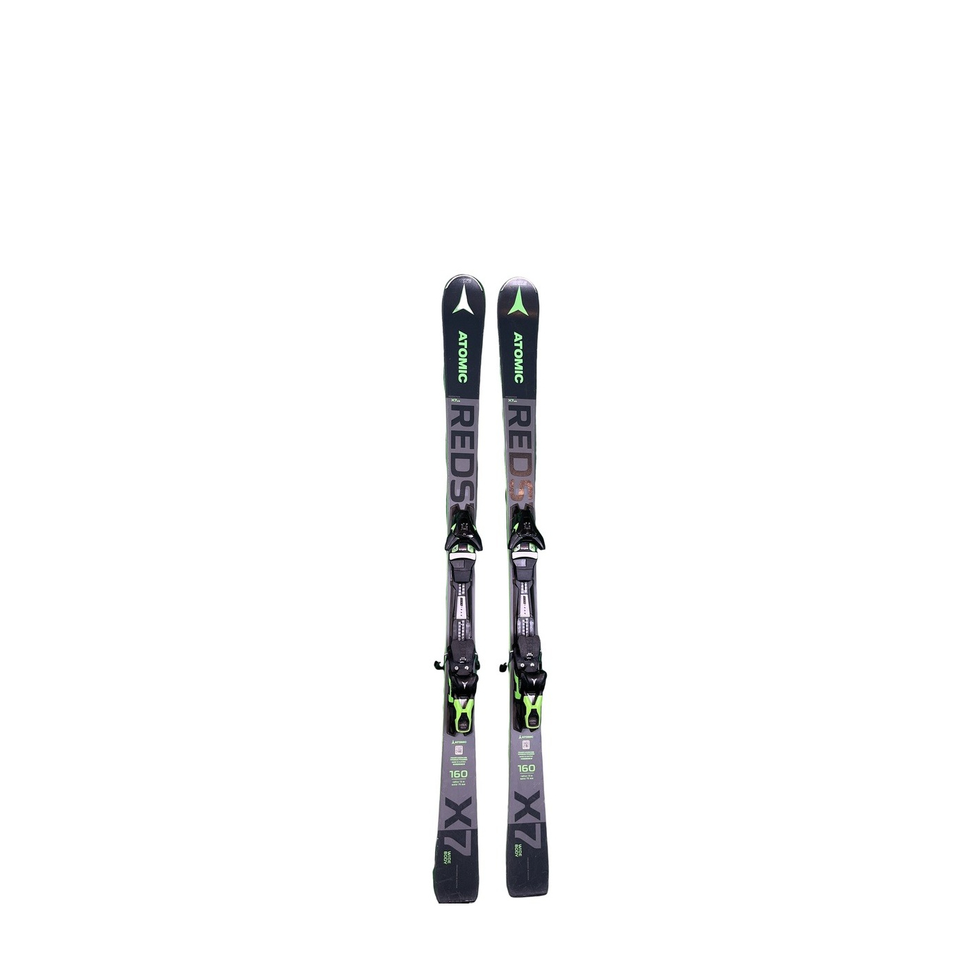 Atomic Redster X7 WB 2022 : skis de piste all-mountain avec fixations.