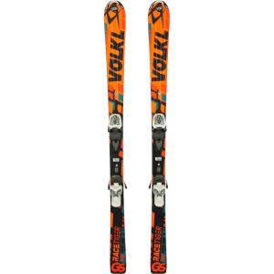 Völkl Racetiger GS Junior : skis orange et noirs avec fixations.
